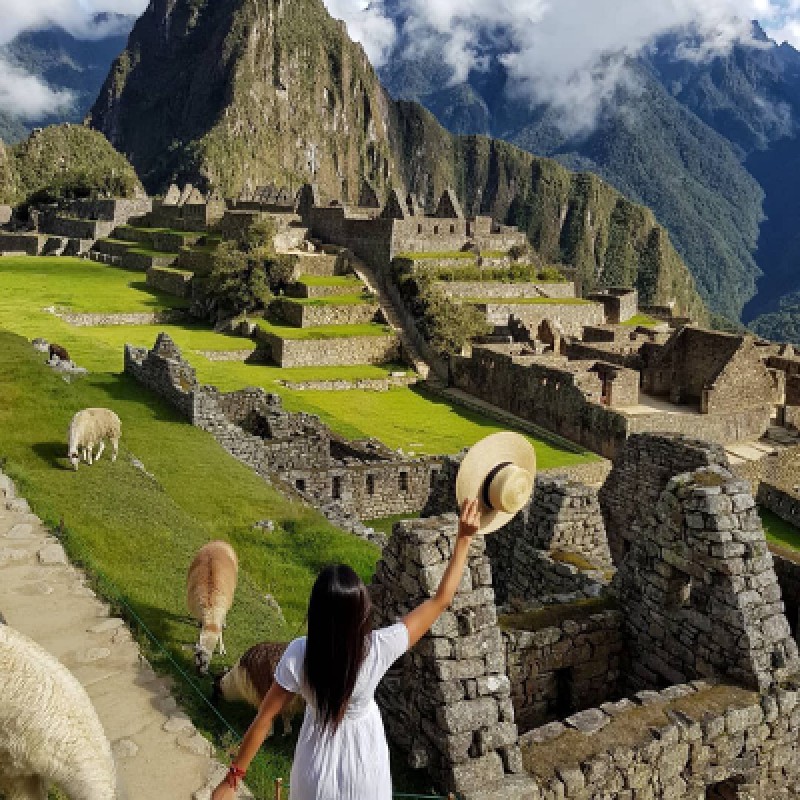 Private Tour 6 Days (Machu Picchu, Humantay Lake, Rainbow Muntain)